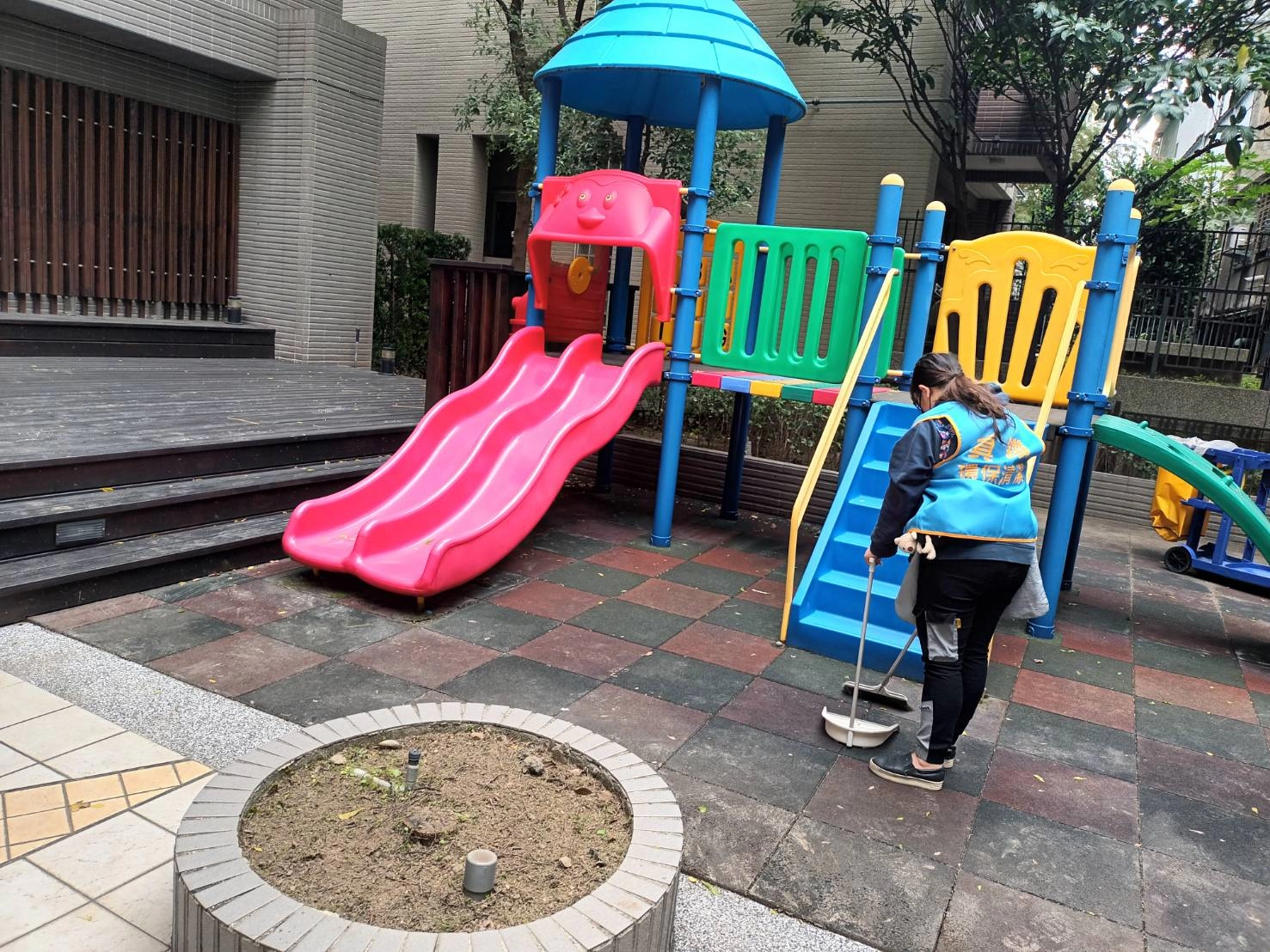 社區大樓清潔人員服務示意圖